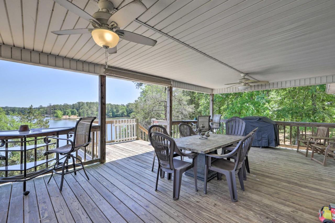 House With Dock And Slide Situated On Lake Sinclair! Sparta Buitenkant foto